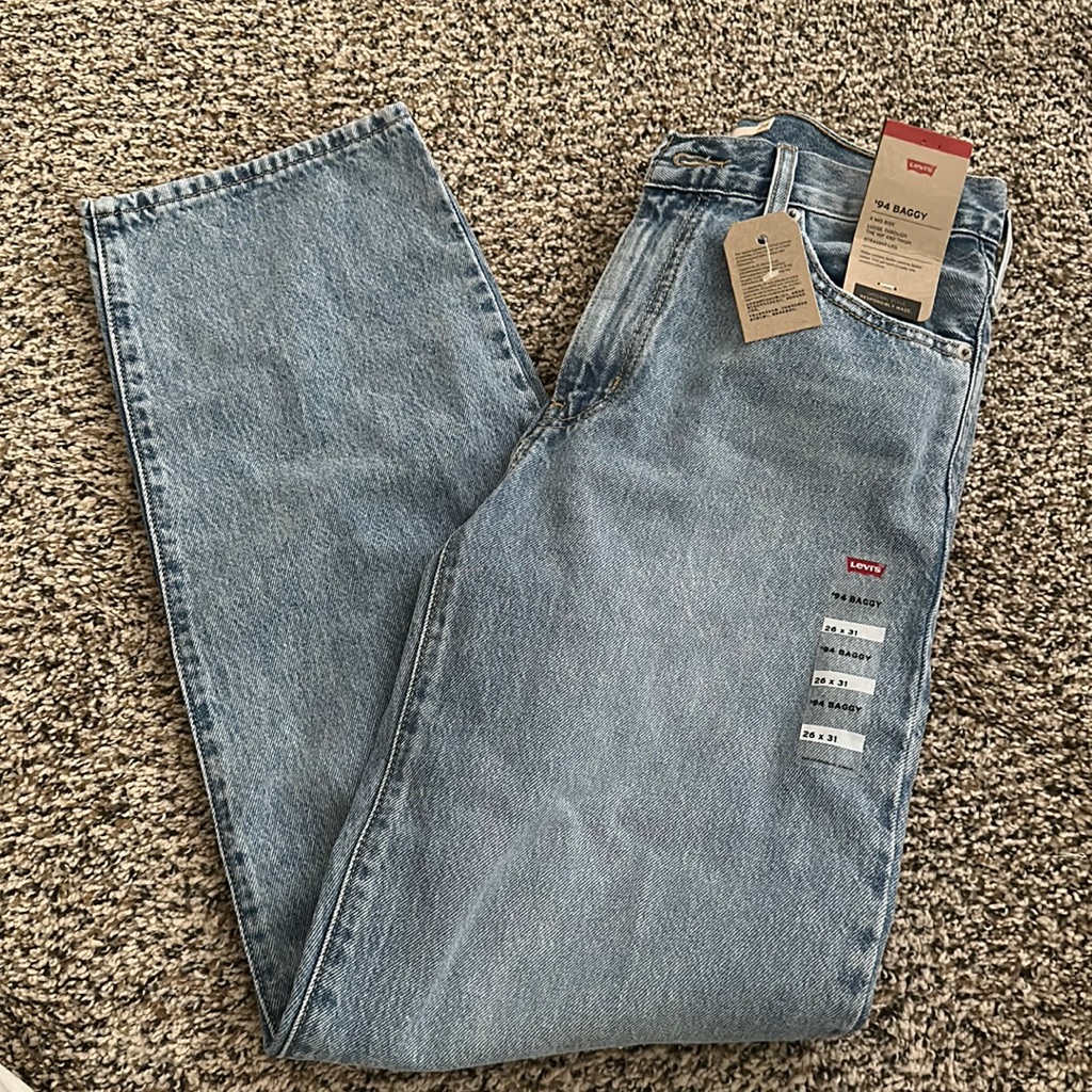 Brand New With Tags Levi 94 Baggy Jeans